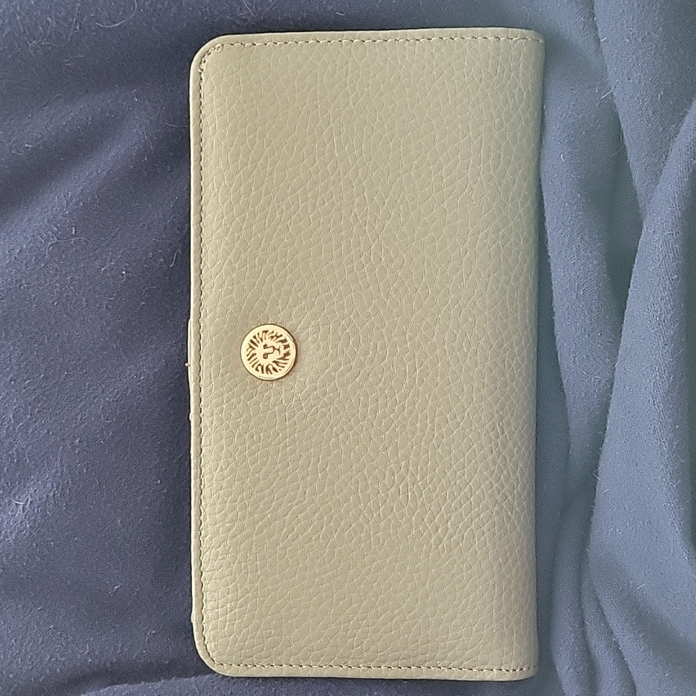Anne Klein Faux Leather Bifold Wallet In Khaki Green